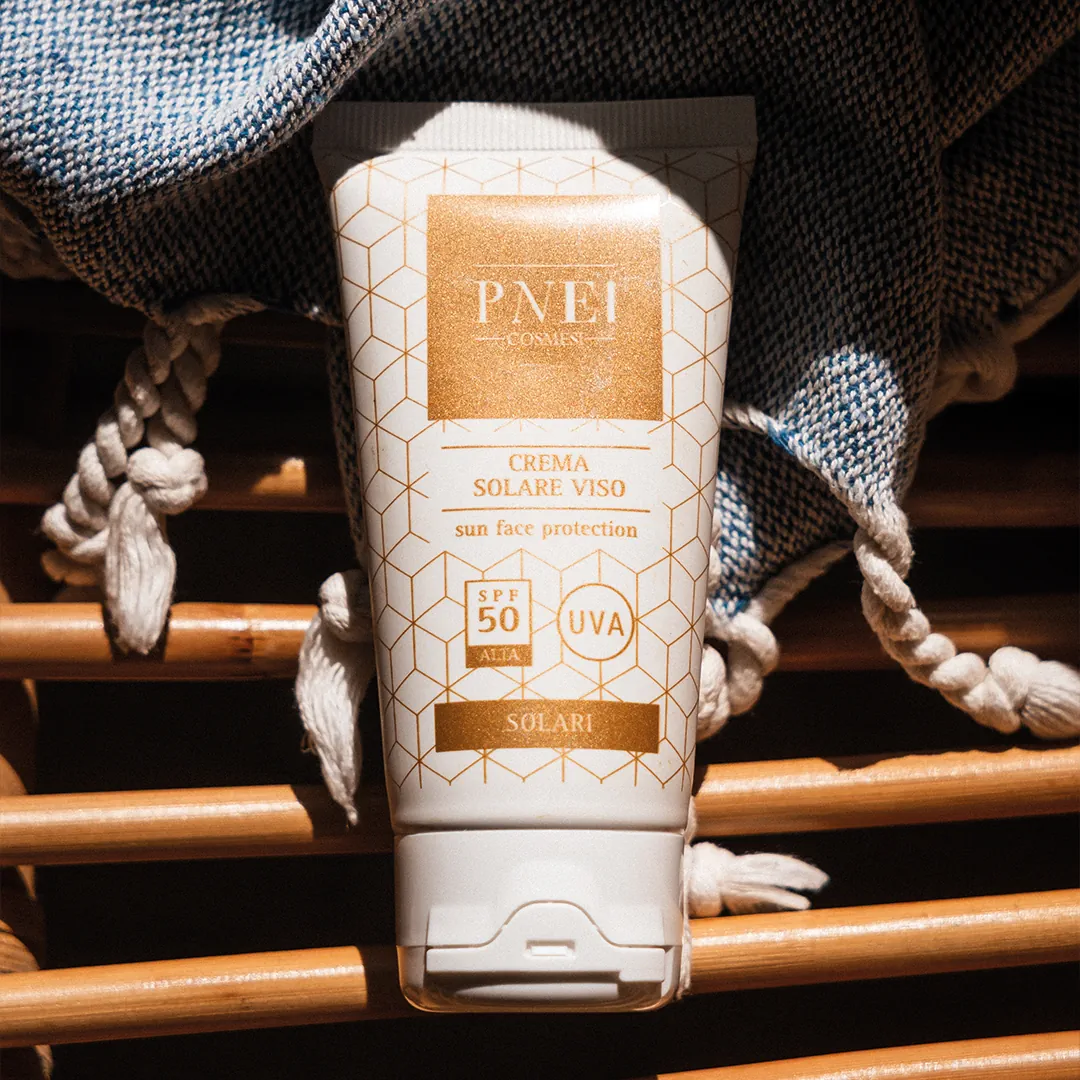 CREMA SOLAR CON COLOR DE MONOI Y MANGO SPF50 - 2 CREMA SOLAR CON COLOR DE MONOI Y MANGO SPF50 - Imagen 2